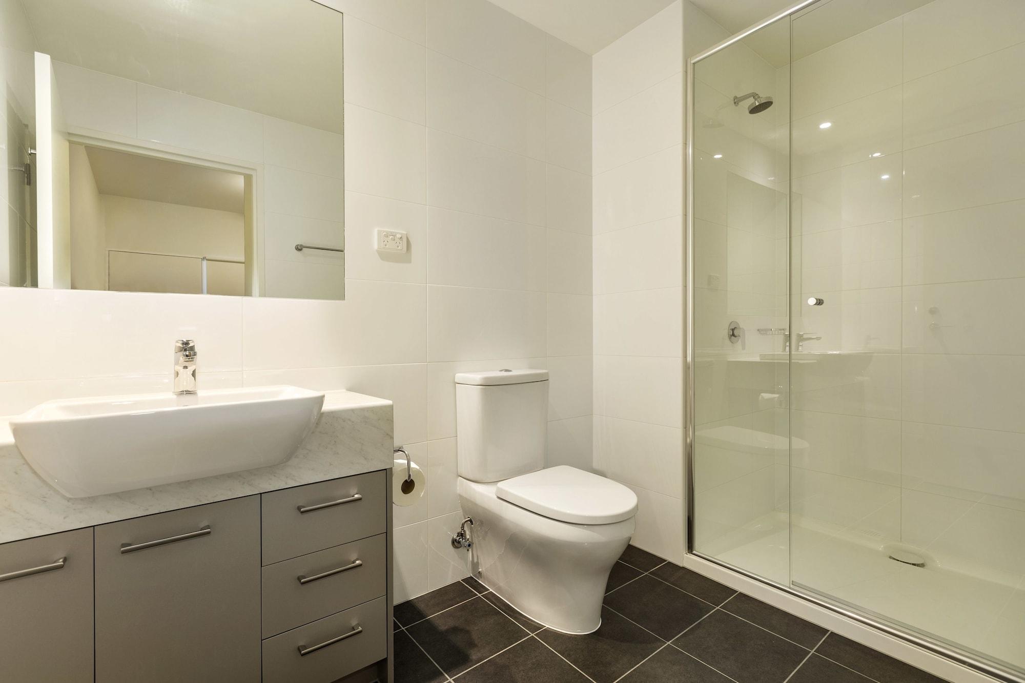 Quest Melbourne Airport Aparthotel Exterior photo
