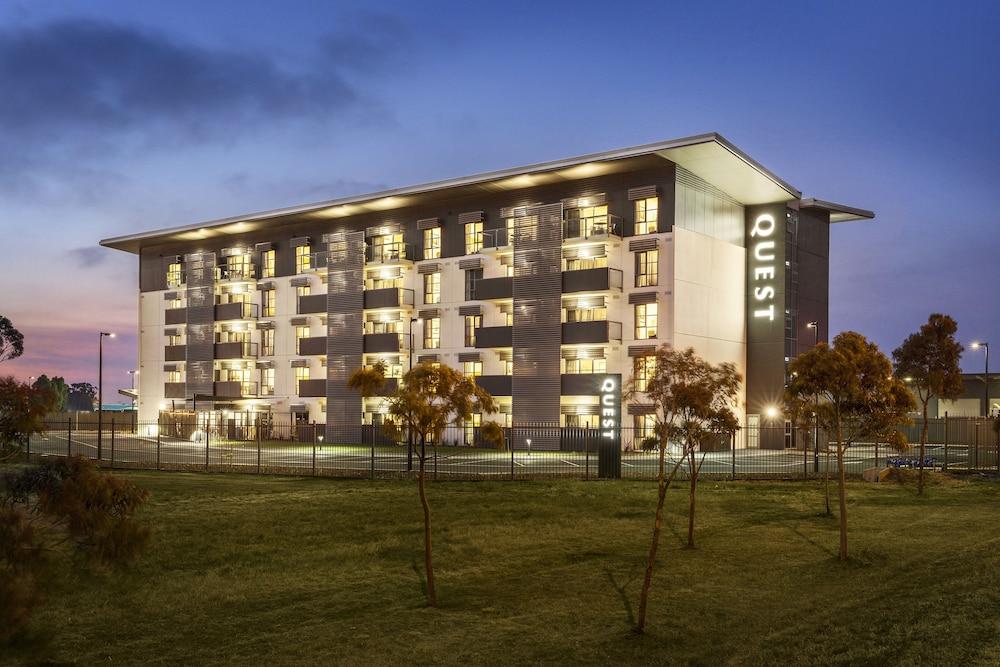 Quest Melbourne Airport Aparthotel Exterior photo
