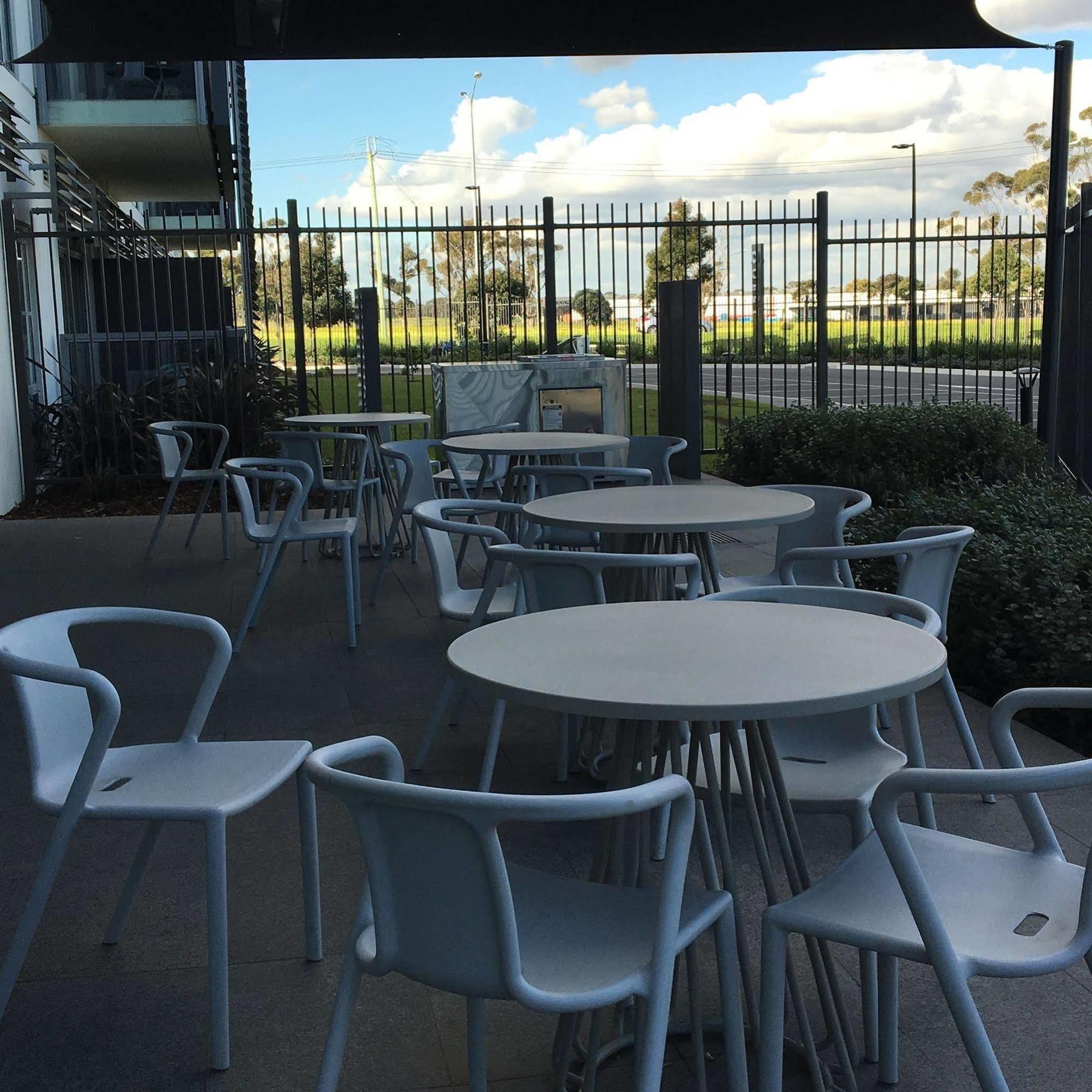 Quest Melbourne Airport Aparthotel Exterior photo