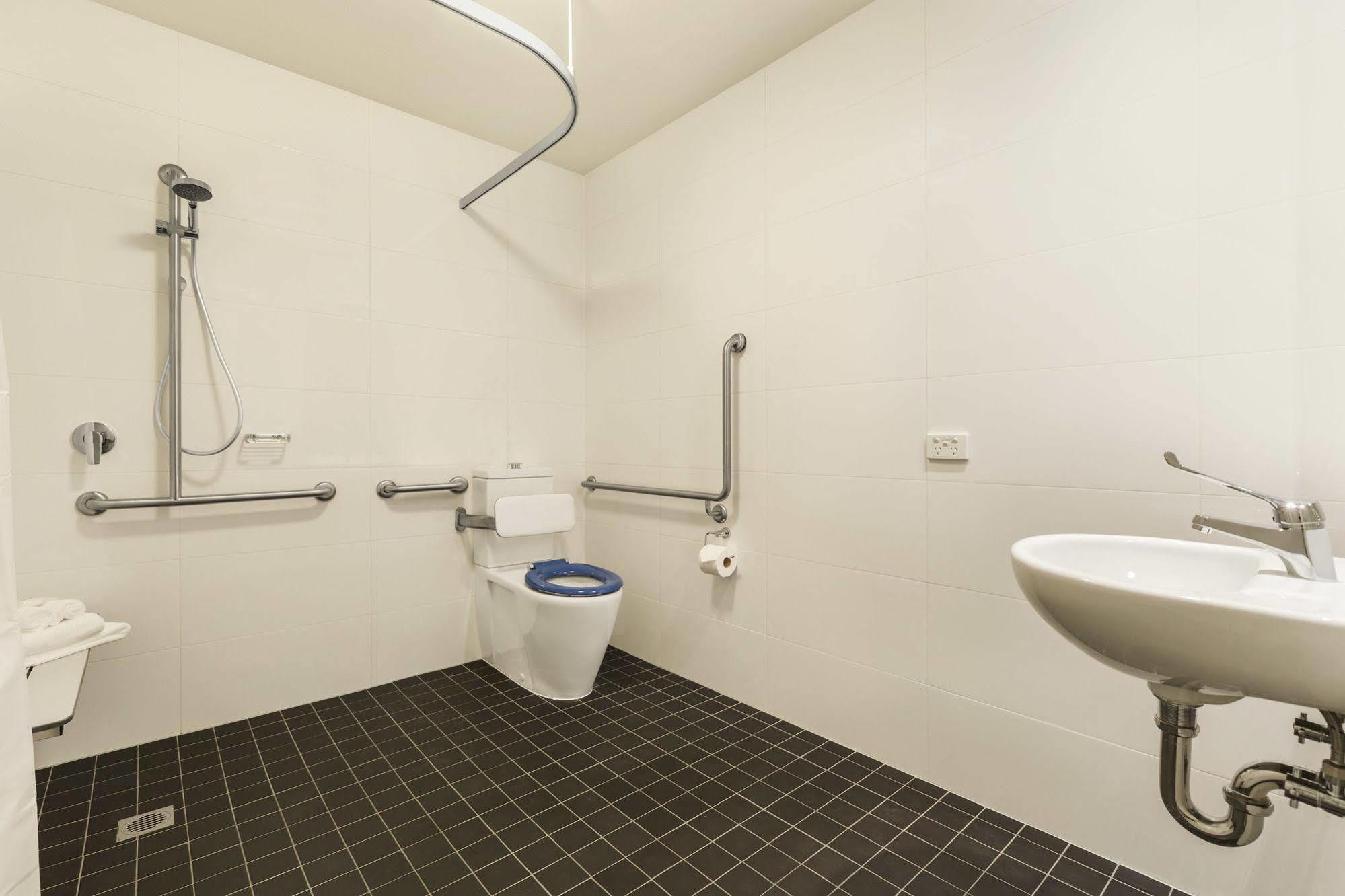 Quest Melbourne Airport Aparthotel Exterior photo