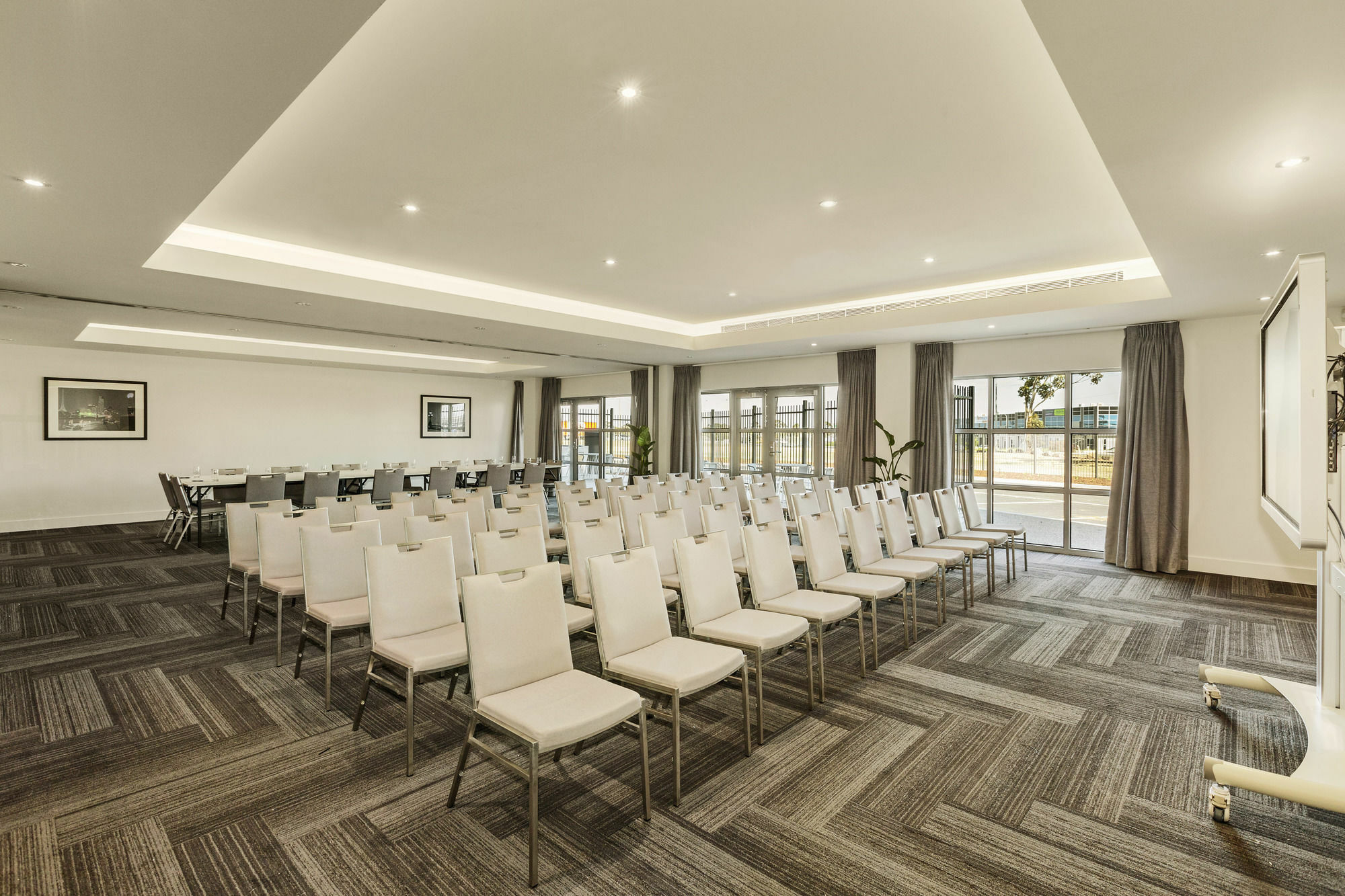 Quest Melbourne Airport Aparthotel Exterior photo